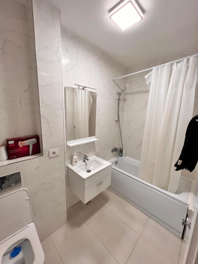 Central Metropolitan Bright 2 Iasi Eksteriør bilde