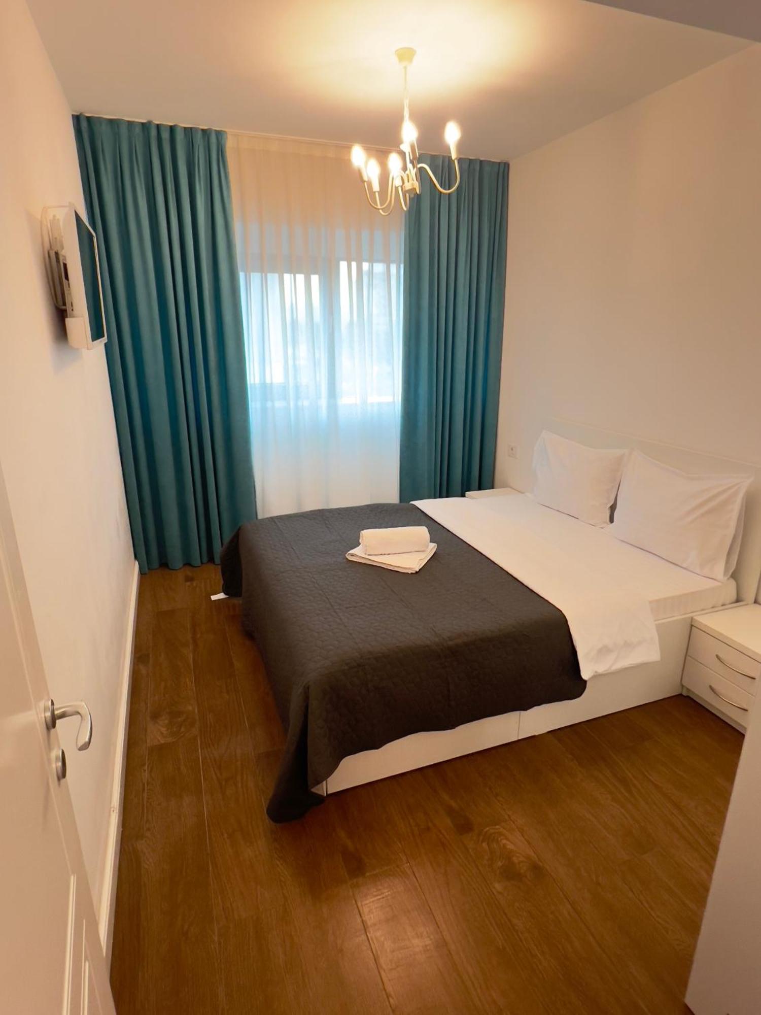 Central Metropolitan Bright 2 Iasi Eksteriør bilde